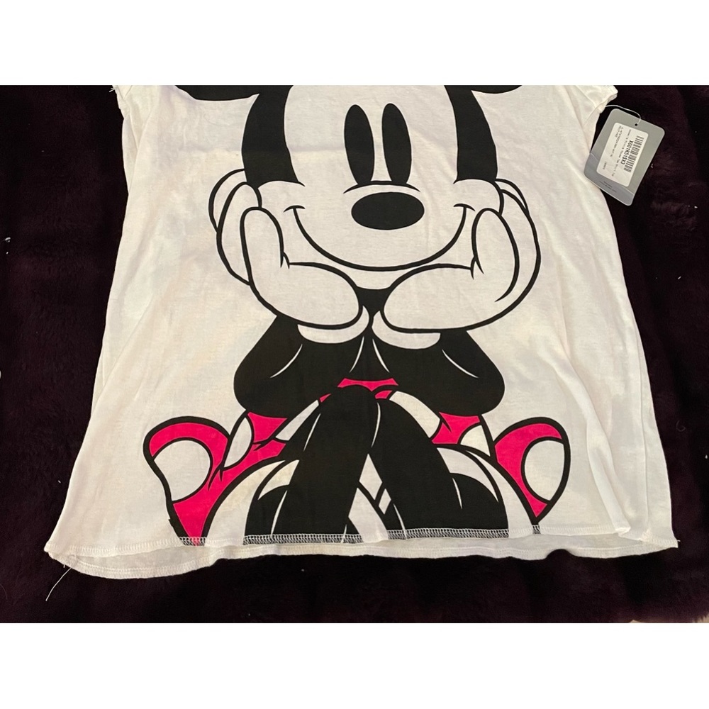 Women’s Minnie Mouse T-Shirt NWT L